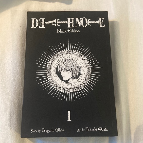 Death Note: Black Edition, Manga Volume 1 by Tsugumi Ohba & Takeshi Obata - Picture 1 of 4